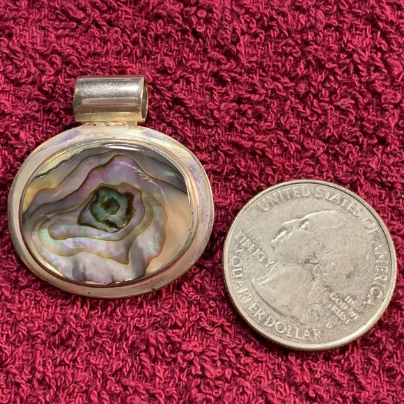 ATI .925 Mexico Abalone Shell Pendant Charm. (395) - Picture 3 of 3